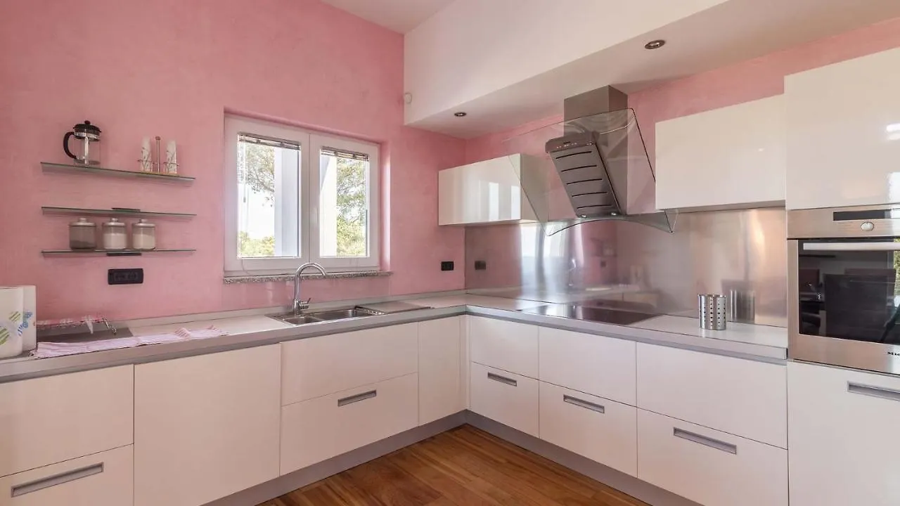 Luxury Villa Nicol With Pool And Sea View 300M From The Beach Pula Croácia