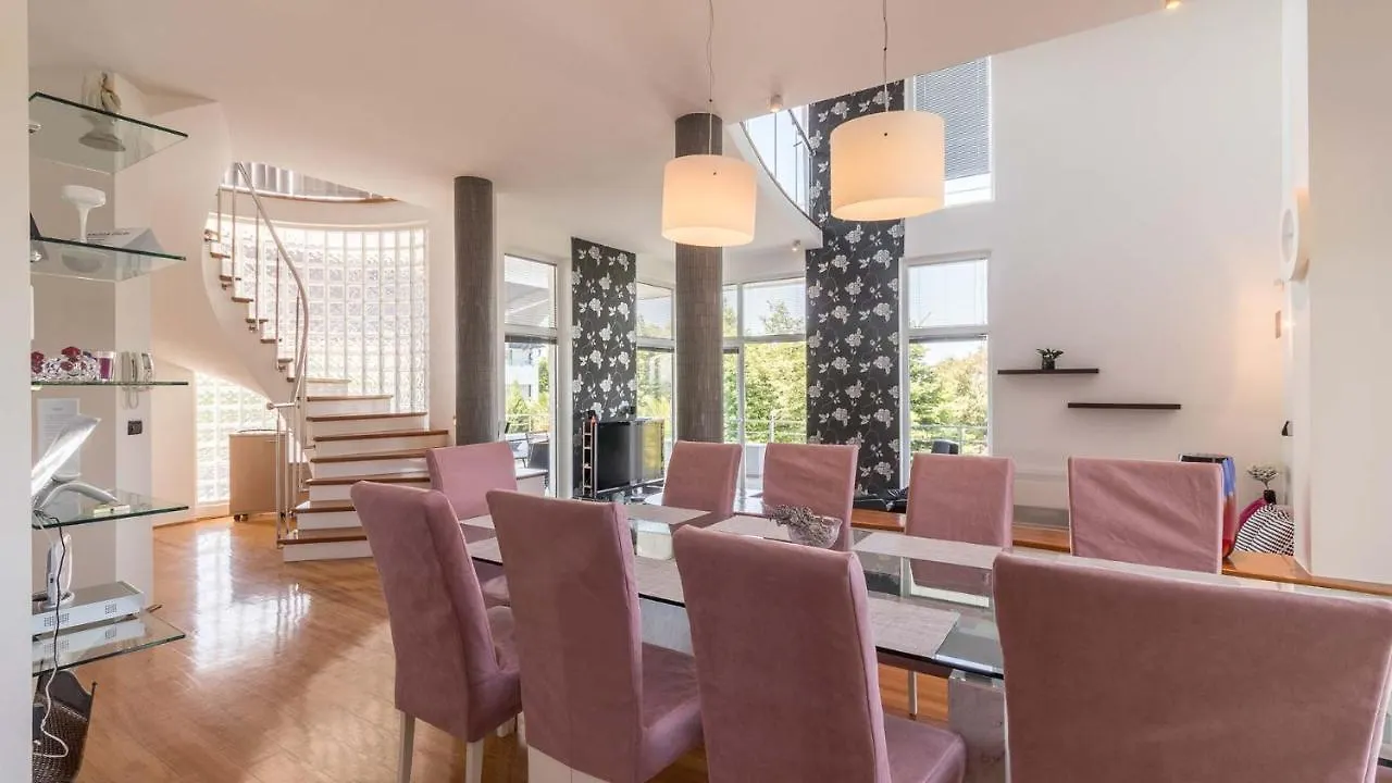 Luxury Villa Nicol With Pool And Sea View 300M From The Beach Pula